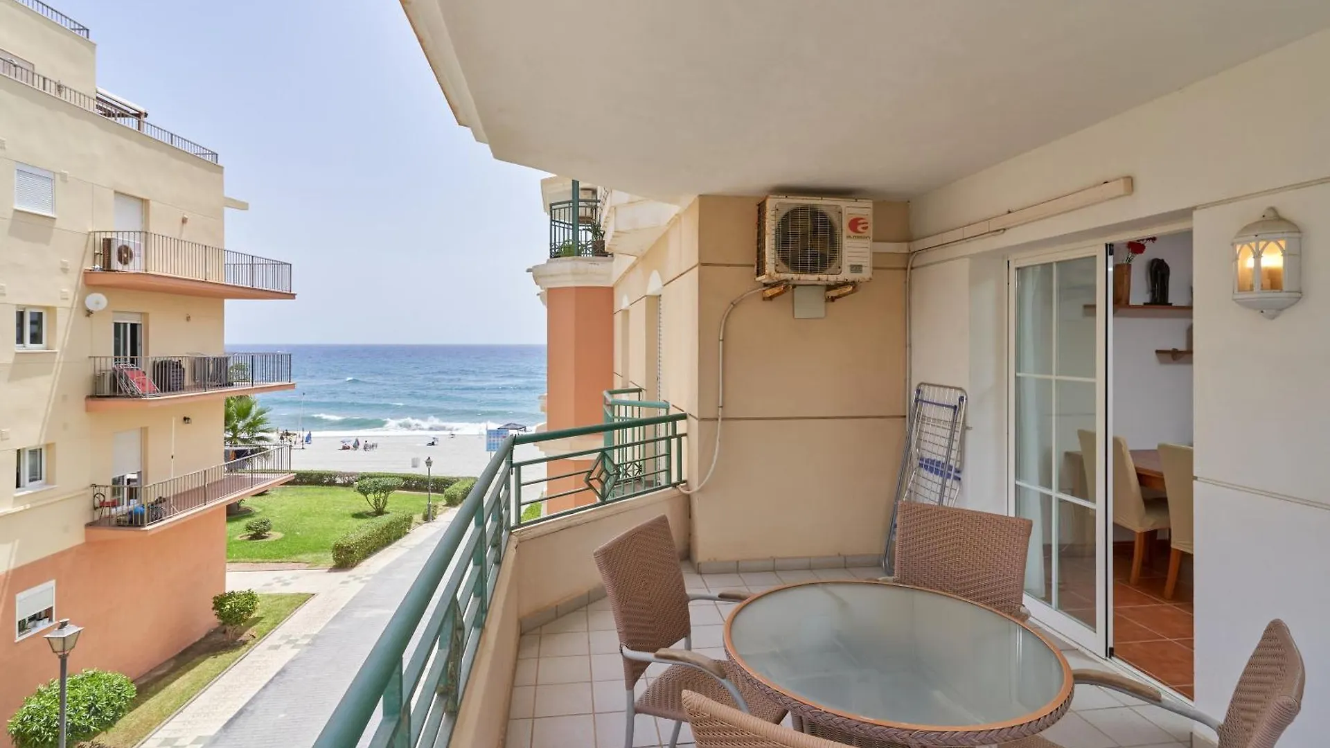 Beachfront Apartment Torrox Costa Spanien